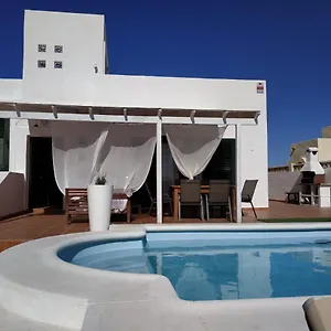 Affittacamere Aloha Surf House, Corralejo